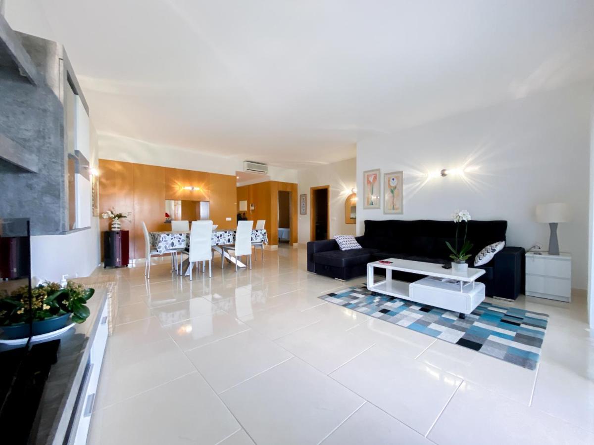 Spacious Modern Apartment With Swimming Pool #1905 Lagos Exterior photo
